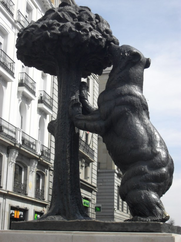 L'Orso e del Corbezzolo, Puerta del Sol.